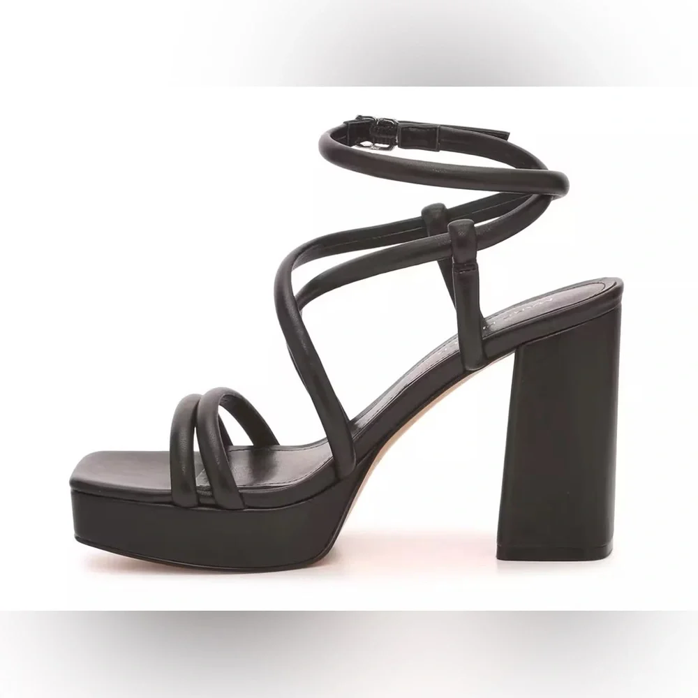 Marc Fisher Godea Platform Heel - Picture 2 of 7
